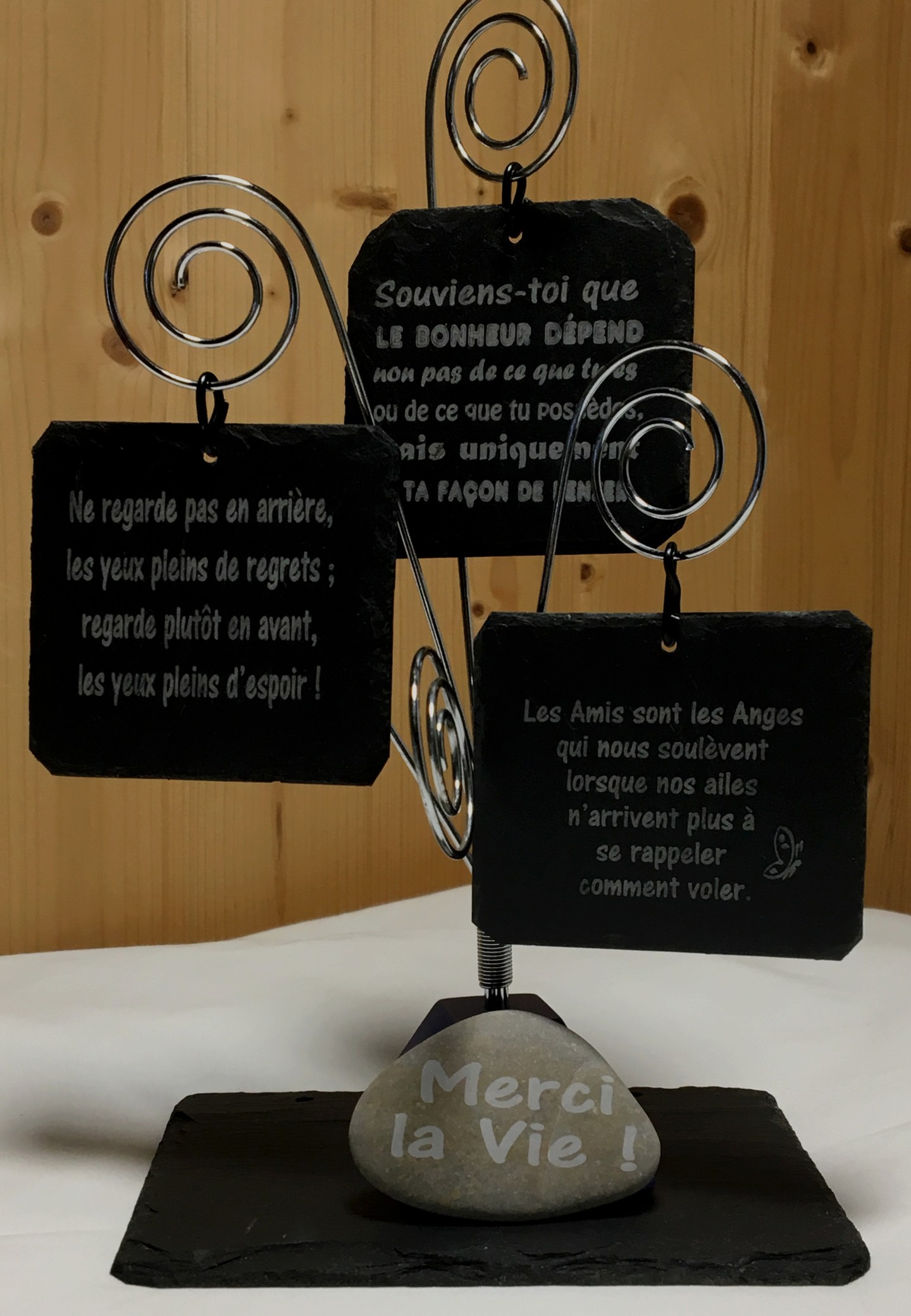 Ne regarde pas en arrière, les yeux pleins de regrets