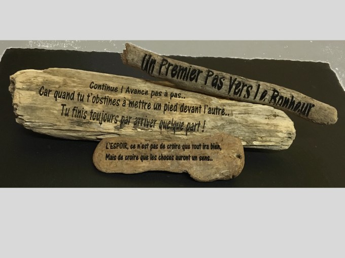 Bois flotté gravé positif personnalisé