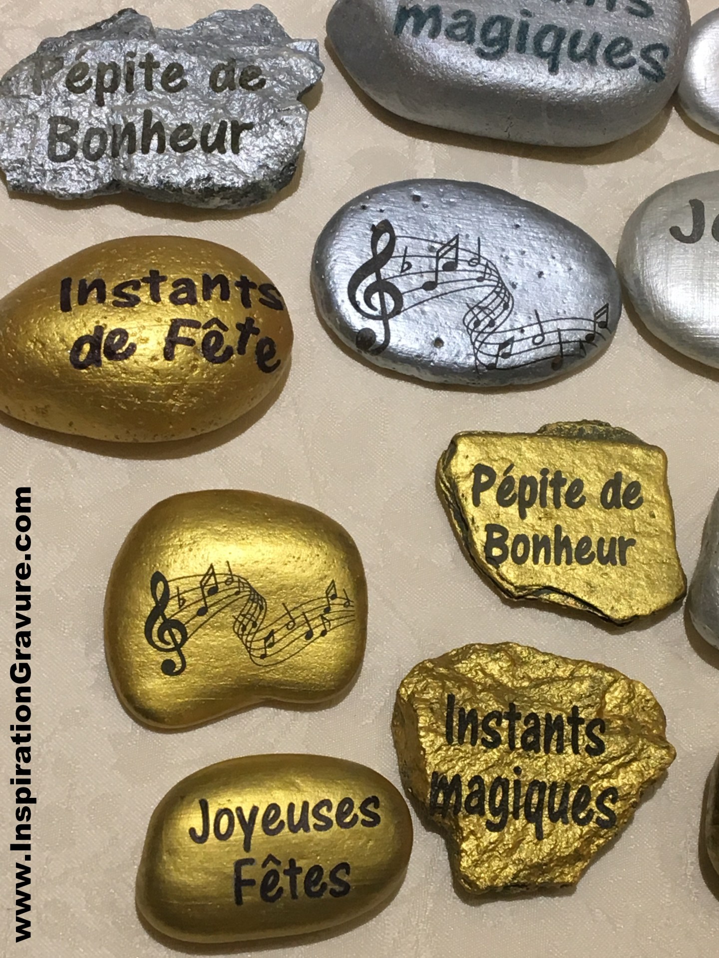 galets festifs gravés personnalisés