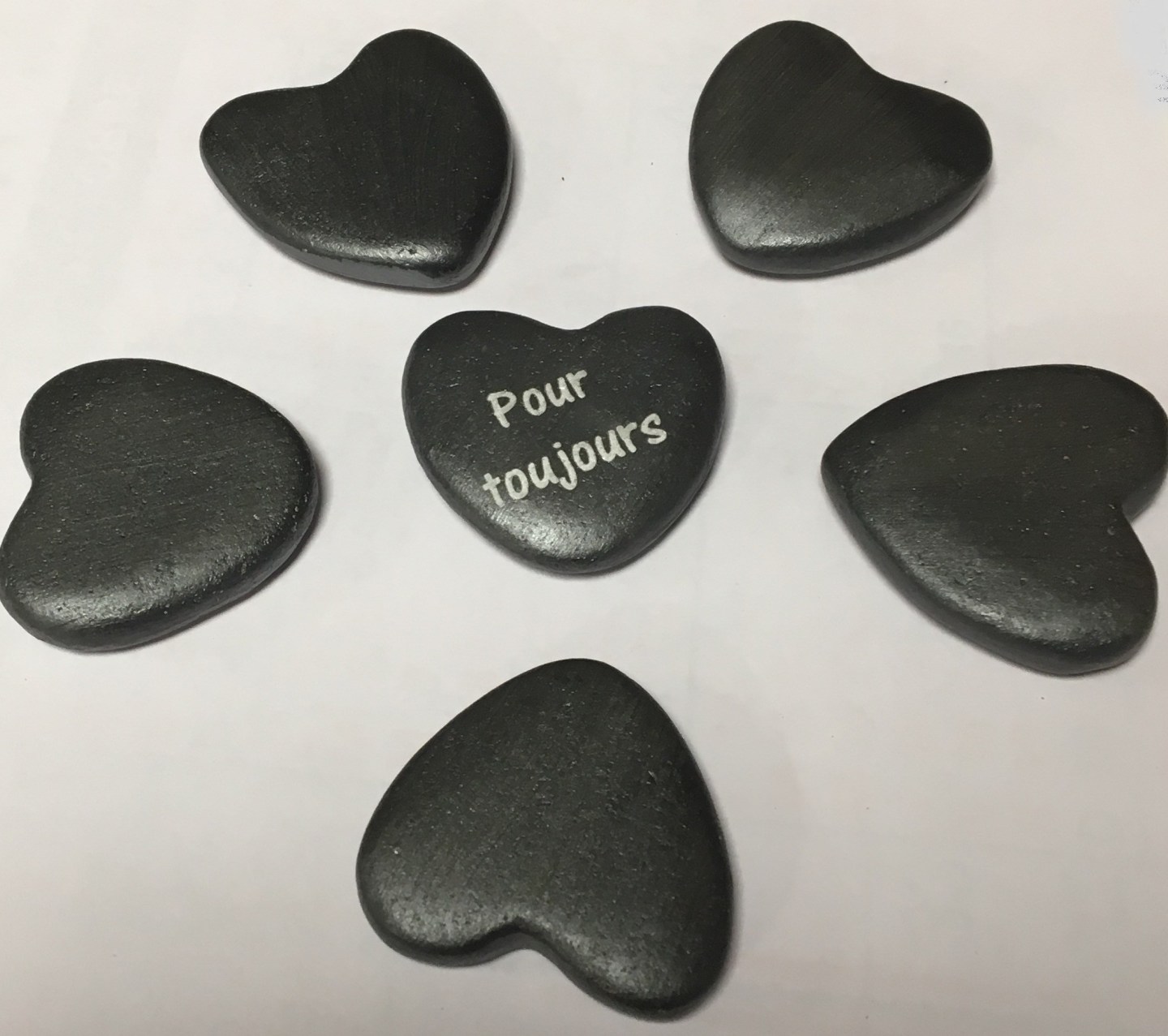 galet coeur gravé St Valentin personnalisé