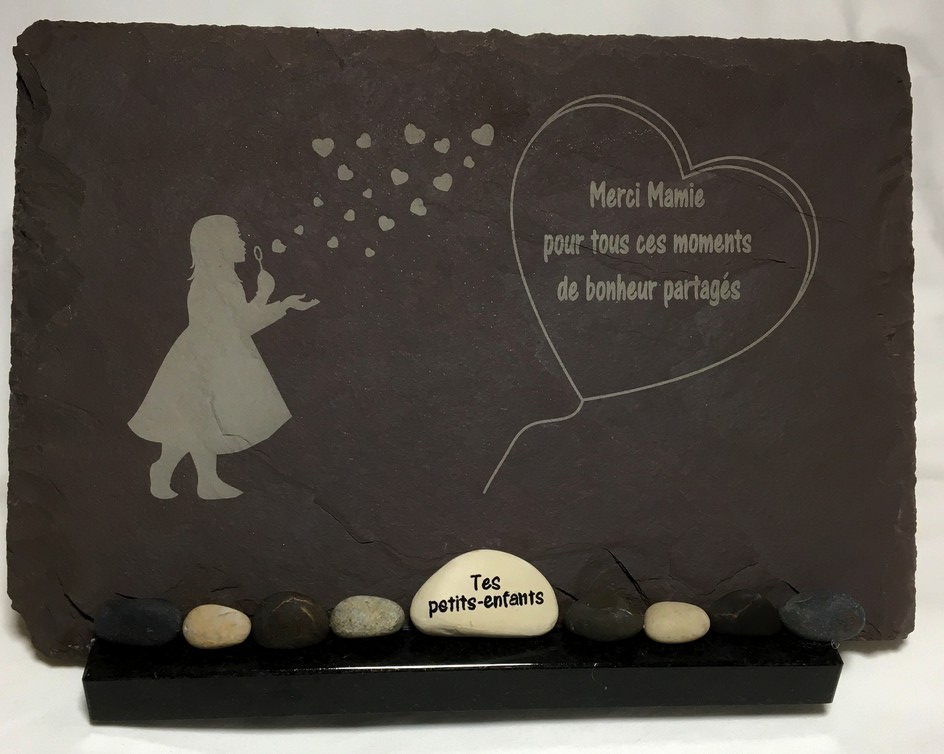 ardoise funéraire gravée petite fille coeur