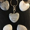 porte-cles-galets-coeur-grave
