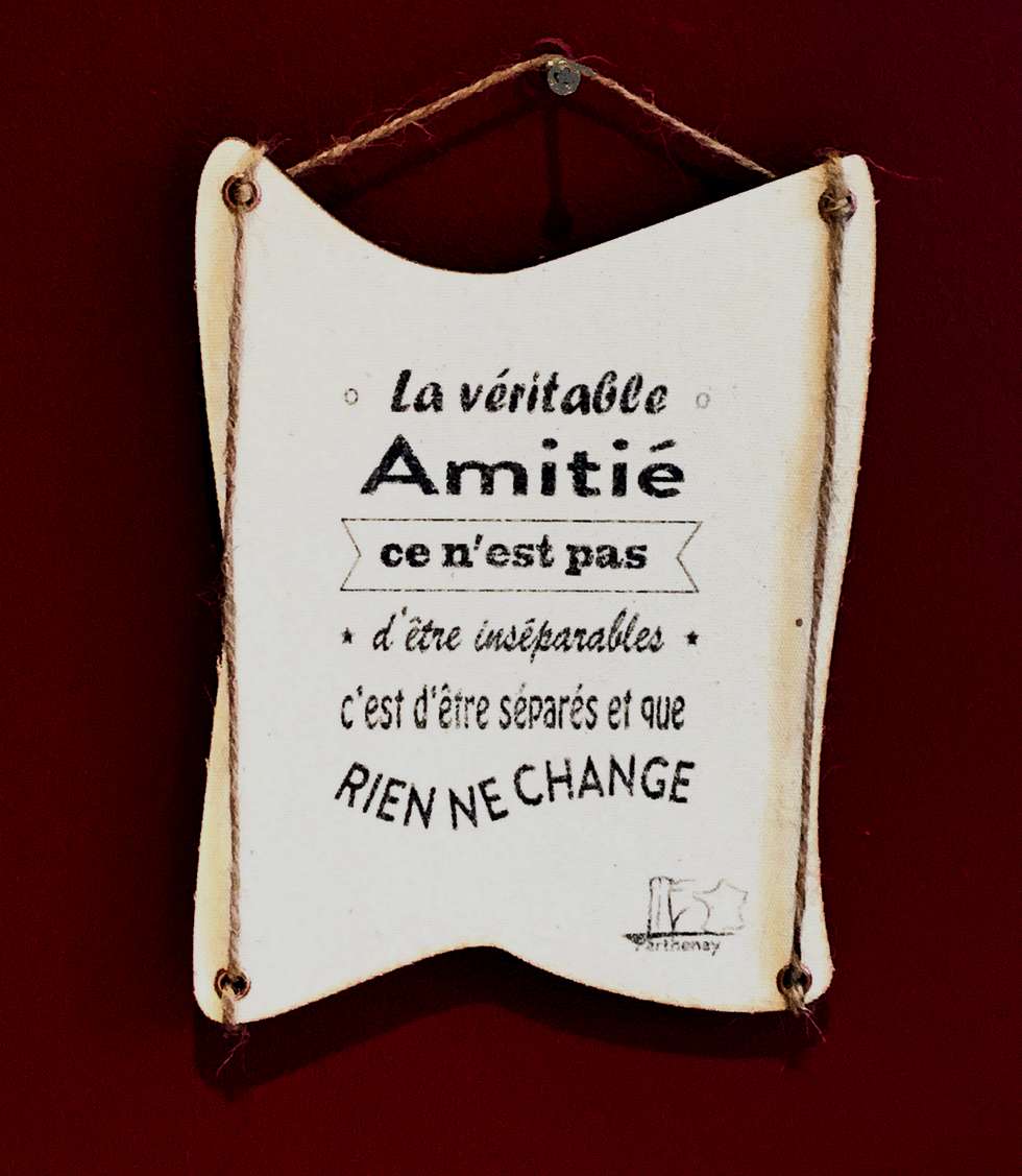 texte personnalisé gravé sur toile de lin renforcée par support bois